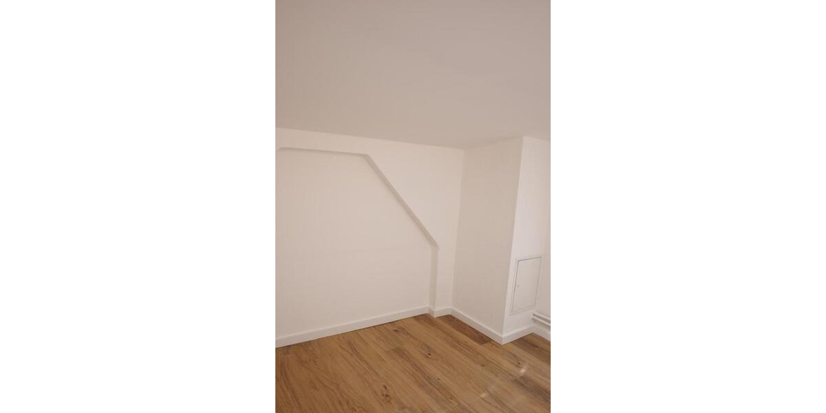 Dachgeschoßwohnung Lübeck Sankt Lorenz Nord - 2.5 Zimmer, 46 m&sup2;, 782&euro; | Angebot:26339308