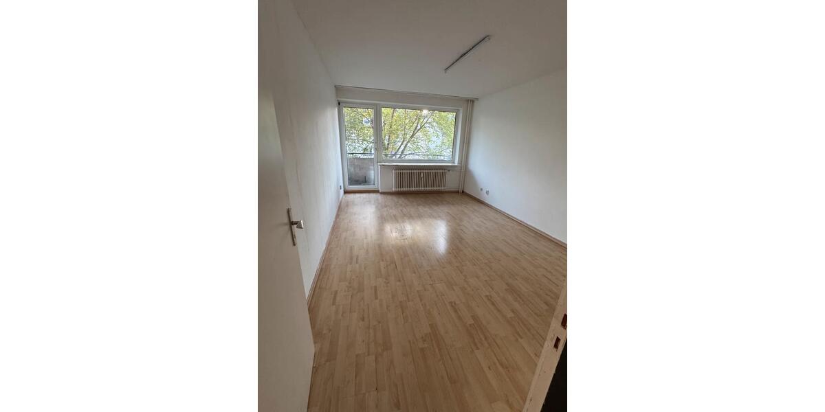 Etagenwohnung Bad Oldesloe - 4 Zimmer, 90 m&sup2;, 1.300&euro; | Angebot:26624197