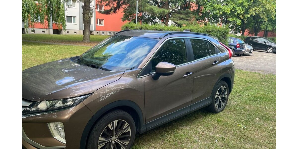 Mitsubishi Eclipse Cross 59.880 km 17.800 &euro; Lübeck 23569