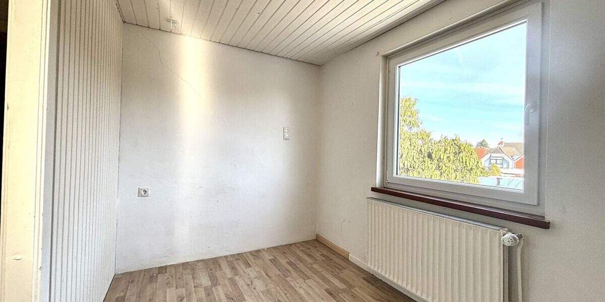 Mehrfamilienhaus, Wohnhaus Lübeck Travemünde - 6 Zimmer, 168 m&sup2;, 499.000&euro; | Angebot:25771642
