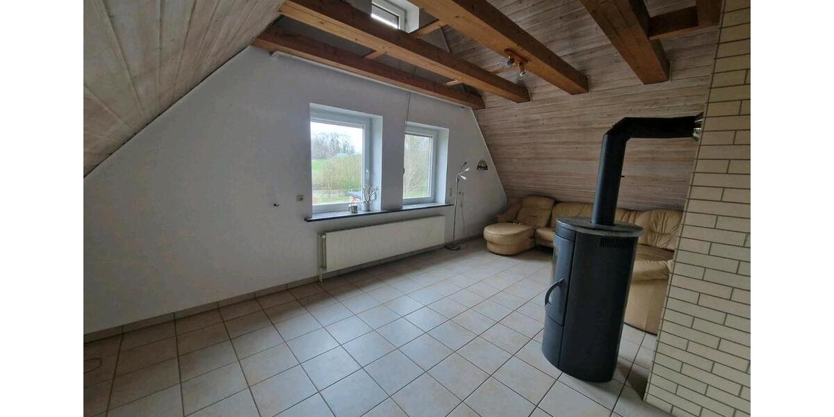 Etagenwohnung Ahrensbök - 3 Zimmer, 110 m&sup2;, 1.200&euro; | Angebot:26649683