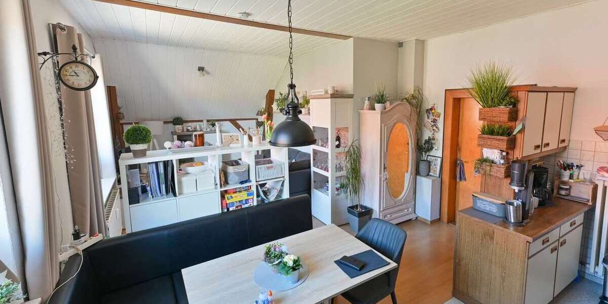 Etagenwohnung Traventhal Landgestüt Traventhal - 3 Zimmer, 79 m&sup2;, 689&euro; | Angebot:25880492
