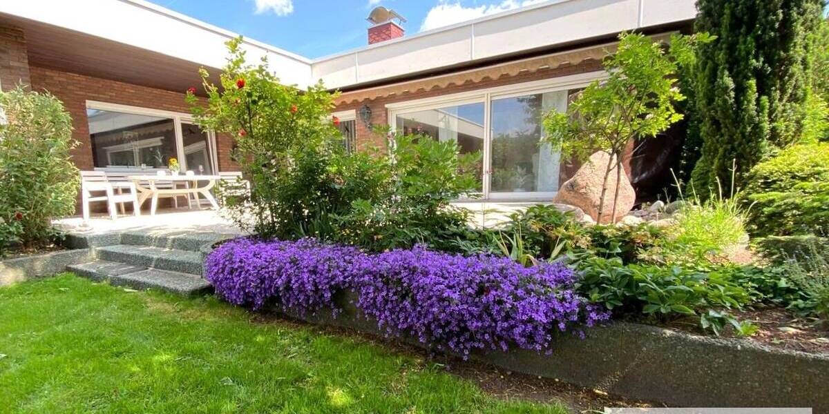 Stilvolles Architektenhaus mit Einliegerwohnung in Lübeck-St. Jürgen auf traumhaftem Hanggrundstück 1 zimmer