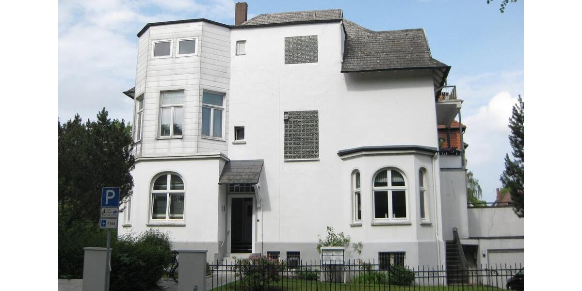 Schöne u. große 2,5 Zi. Altbauwohnung in Gerichtsnähe 2 zimmer