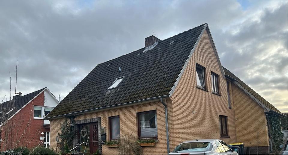 Dachgeschoßwohnung Reinfeld (Holstein) - 4 Zimmer, 100 m&sup2;, 1.000&euro; | Angebot:25269352