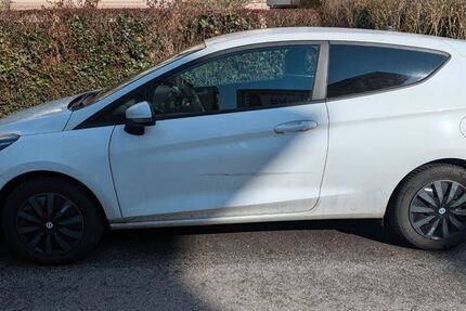 Ford Fiesta 131.000 km 5.300 &euro; Lübeck 23560