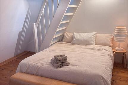 Wohnung Lübeck Innenstadt - 2 Zimmer, 110 m&sup2;, 700&euro; | Angebot:25419605