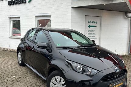 Toyota Yaris 63.426 km 18.480 &euro; Bad Segeberg 23795