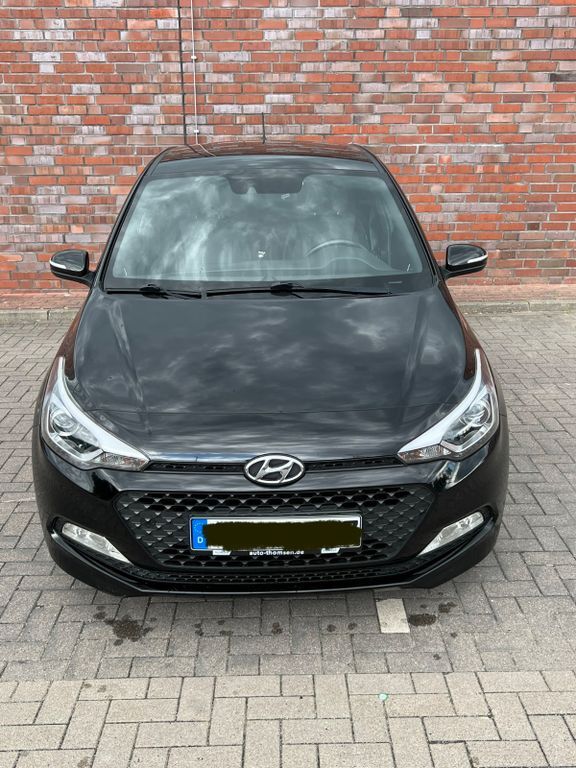 i20