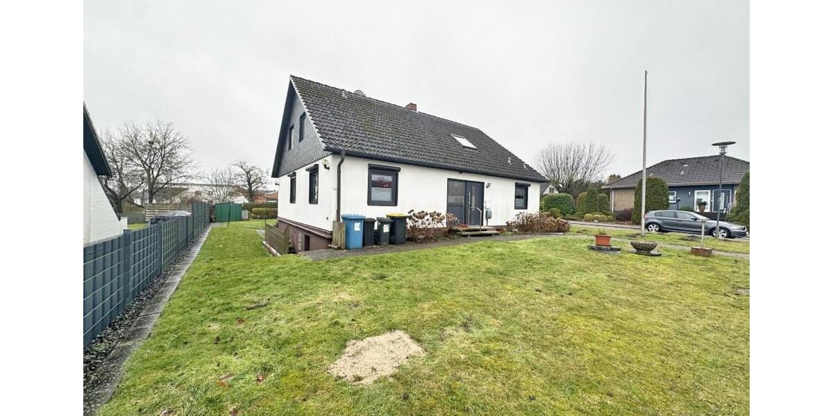 Einfamilienhaus Lasbek - 6 Zimmer, 190 m&sup2;, 330.000&euro; | Angebot:25355036