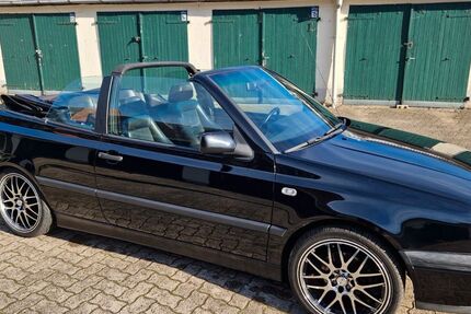 VW Golf 195.000 km 3.499 &euro; Lübeck 23556