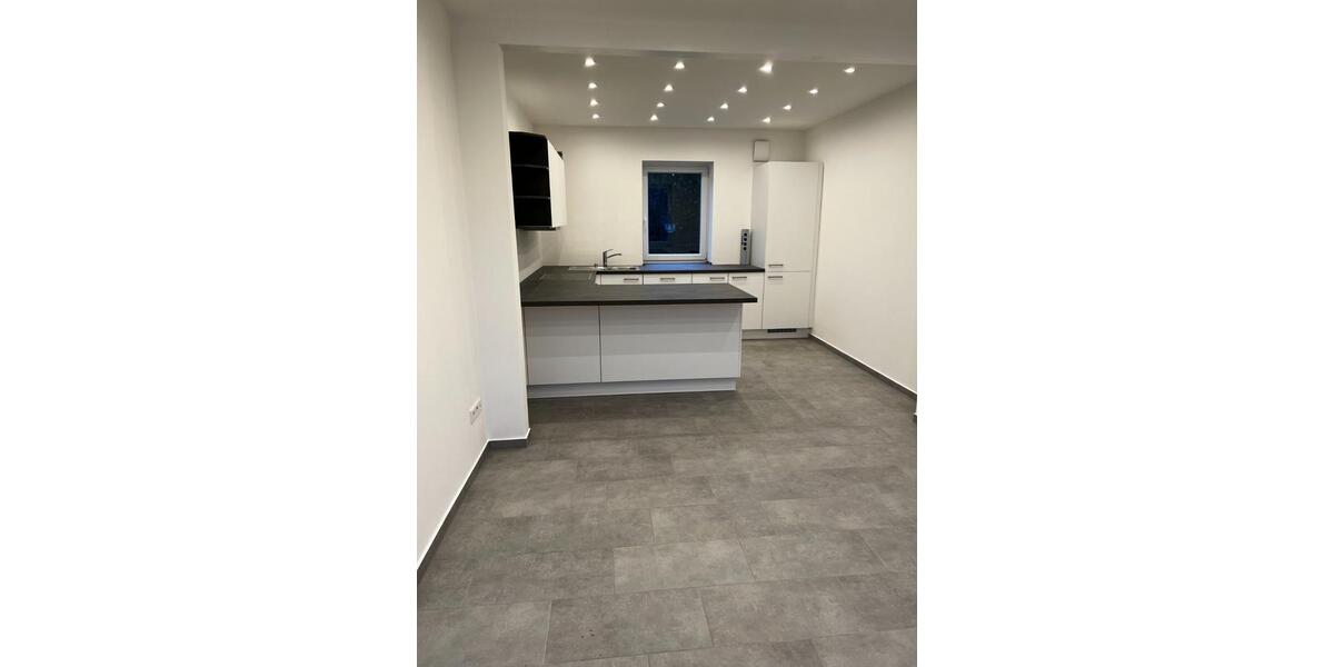 Reihenhaus Lübeck Sankt Lorenz Nord - 2 Zimmer, 90 m&sup2;, 1.350&euro; | Angebot:24830269