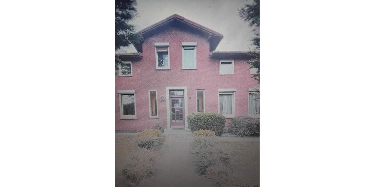 Geräumiges 9-Zimmer-Haus mit Garage in Techau 9 zimmer