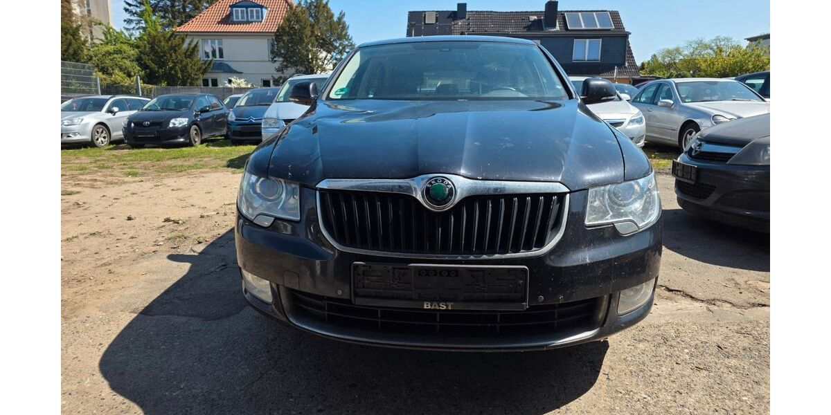 Skoda Superb 339.234 km 4.000 € Lübeck 23568