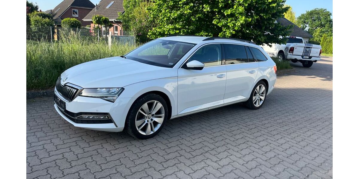 Skoda Superb 97.351 km 19.457 &euro; Bad Schwartau 23611