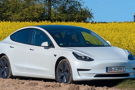 Tesla Model 3 63.000 km 26.200 &euro; Bad Oldesloe 23843