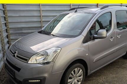 Citroen Berlingo 117.760 km 10.900 &euro; Lübeck 23556