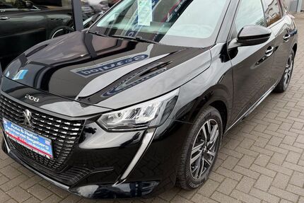 Peugeot 208 38.100 km 14.690 &euro; Bad Segeberg 23795