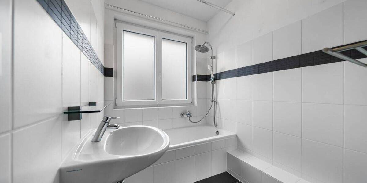 Reihenmittelhaus Lübeck St. Gertrud - 3 Zimmer, 110 m&sup2;, 350.000&euro; | Angebot:25997224