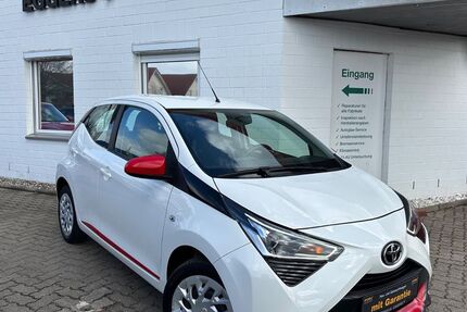 Toyota Aygo (X) 73.690 km 8.990 &euro; Bad Segeberg 23795
