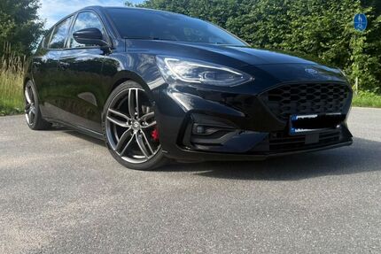 Ford Focus 92.000 km 16.700 &euro; Lüdersdorf 23923