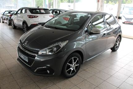 Peugeot 208 51.101 km 11.990 &euro; Bad Oldesloe 23843
