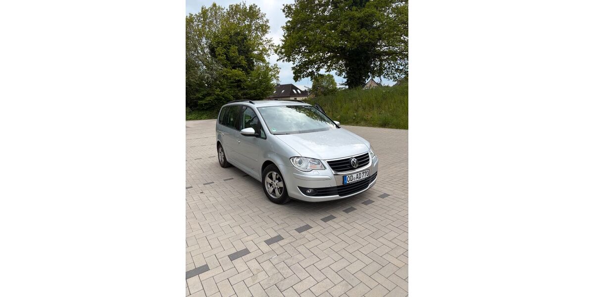 VW Touran 278.000 km 3.650 &euro; Elmenhorst 23869