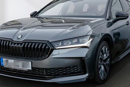 Skoda Superb 8.000 km 51.990 &euro; Lübeck 23560