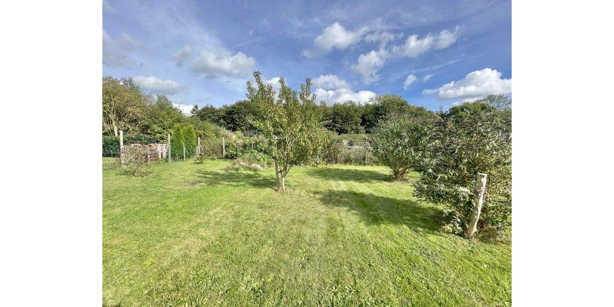 Doppelhaushälfte Rondeshagen Groß Weeden - 3 Zimmer, 115 m&sup2;, 220.000&euro; | Angebot:25745223