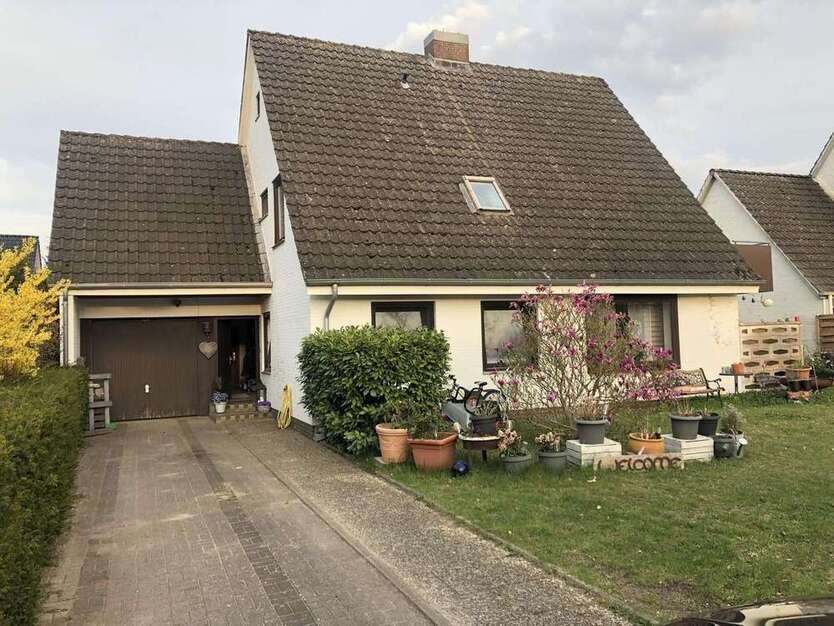 Haus zum Kaufen in Malente 299.000 € 160 m²