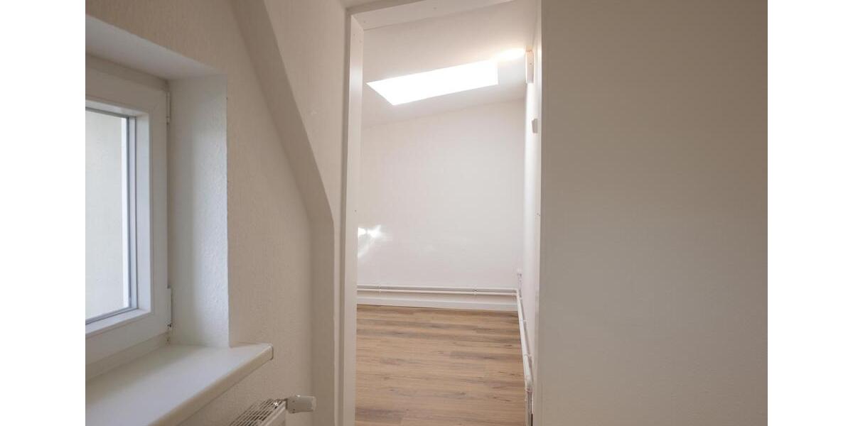 Dachgeschoßwohnung Lübeck Sankt Lorenz Nord - 2.5 Zimmer, 46 m&sup2;, 782&euro; | Angebot:26339308