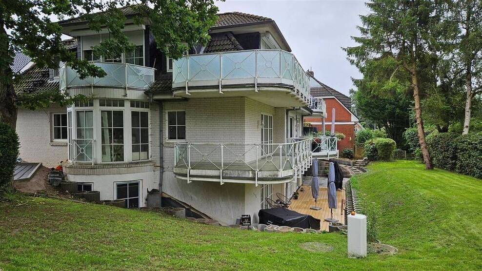Lichtdurchflutete 2-Zimmer Wohnung zzgl. Spitzboden (+13 m²) in schöner Lage von Hemmelsdorf