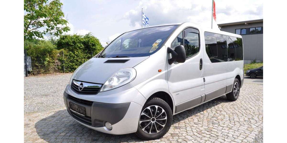 Opel Vivaro 277.000 km 5.980 € Ahrensboek 23623