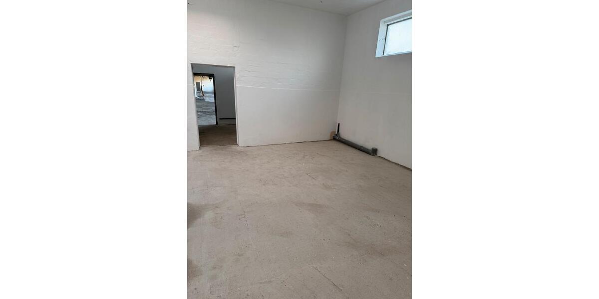 Gewerbeobjekt Lübeck Sankt Lorenz Nord - 2.700&euro; | Angebot:23861692