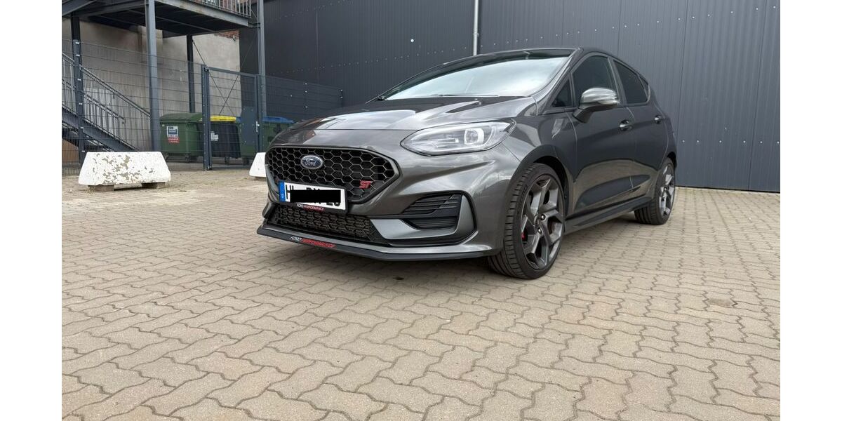 Ford Fiesta 50.000 km 21.800 &euro; Bad Schwartau 23611