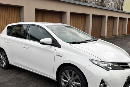 Toyota Auris 149.780 km 10.800 &euro; Lübeck 23560
