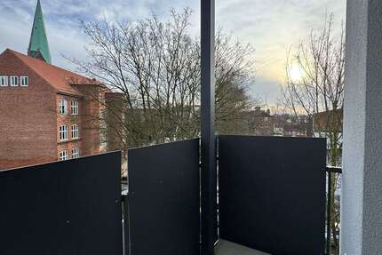 Wohnung zum Mieten in Lübeck 1.273 € 67 m² 2 zimmer