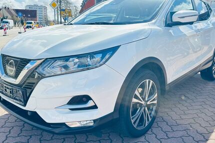 Nissan Qashqai 69.700 km 14.990 &euro; Lübeck 23556