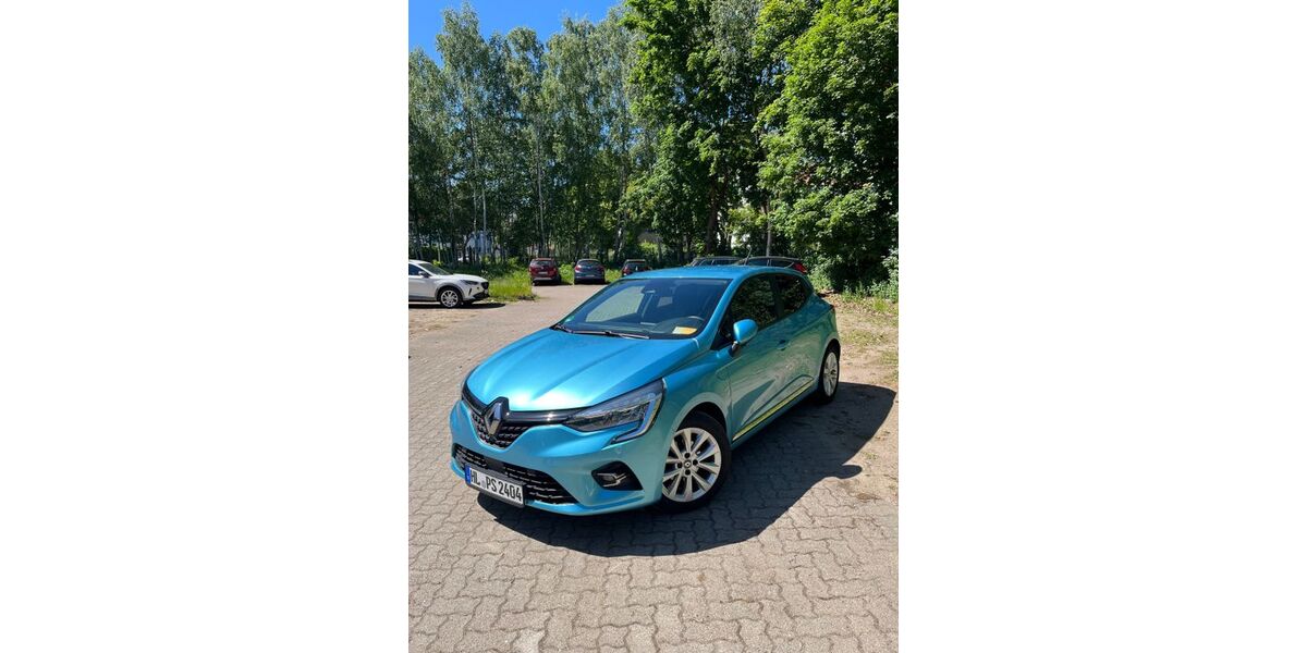 Renault Clio 115.000 km 9.999 &euro; Lübeck 23552