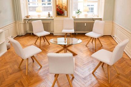Raum Innenstadt für TherapieCoachingKleingruppenWorkshops etc zimmer