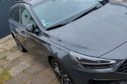 Hyundai i30 15.000 km 19.800 &euro; Lübeck 23569