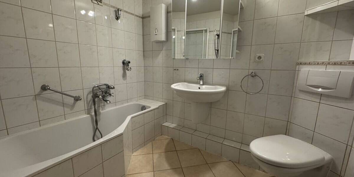 Etagenwohnung Lübeck St. Jürgen - 3 Zimmer, 80 m&sup2;, 800&euro; | Angebot:26683175