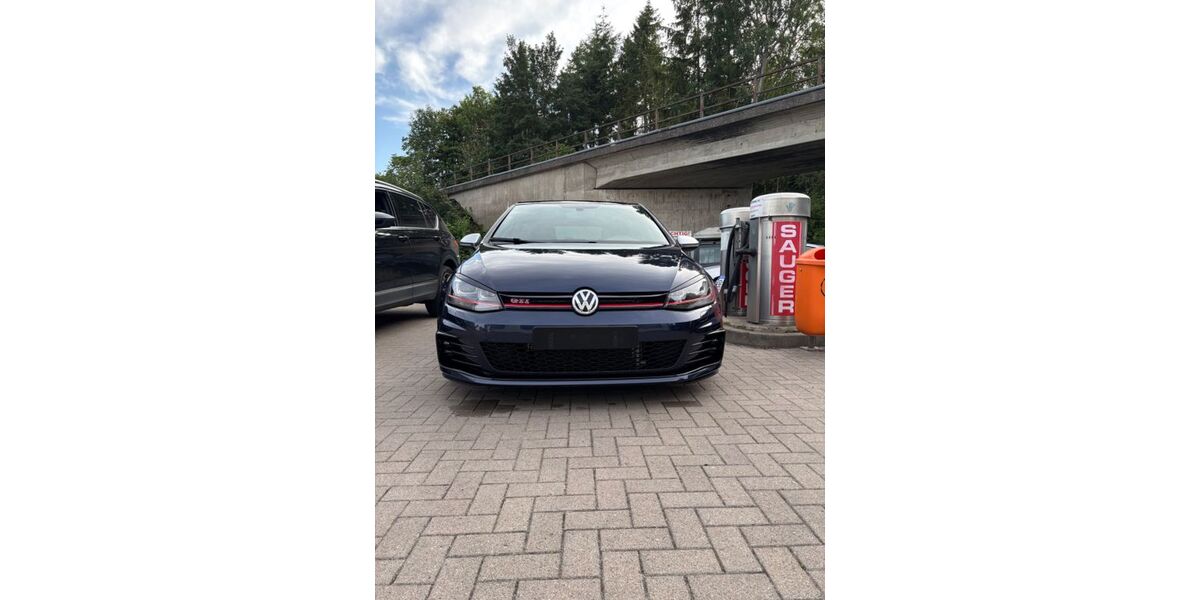 VW Golf 33.000 km 20.700 &euro; Neustadt in Holstein 23730