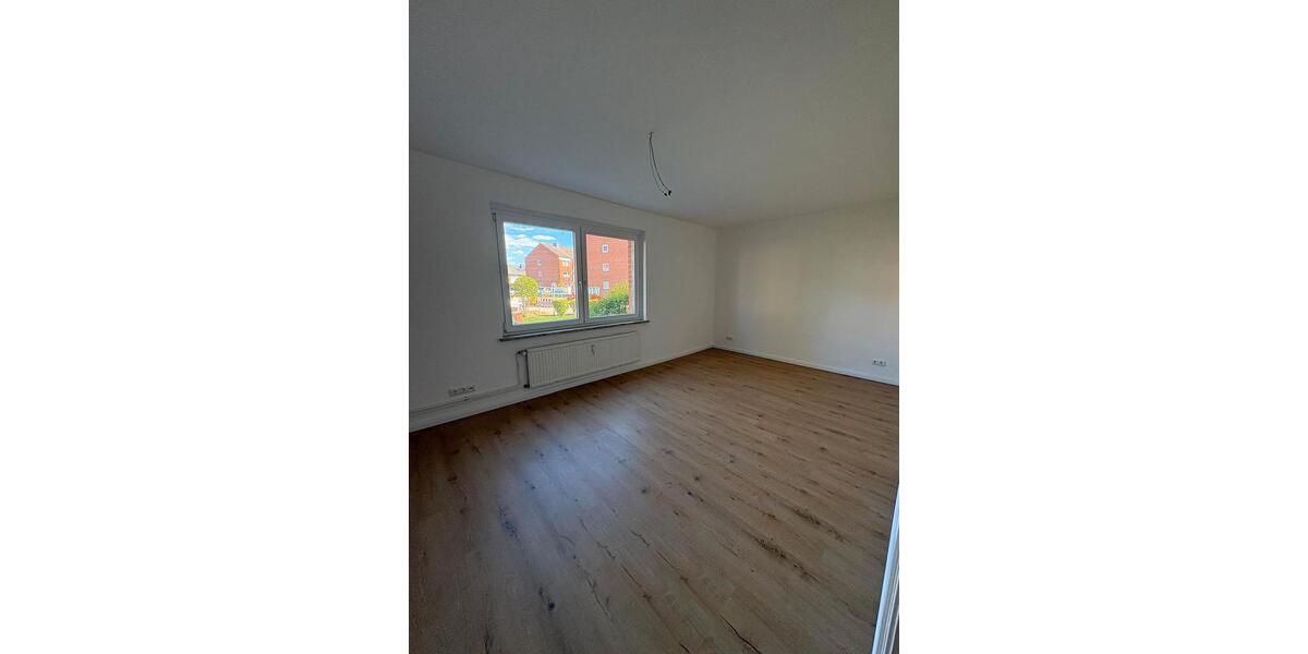 Erdgeschoßwohnung Lübeck Sankt Lorenz Nord - 2 Zimmer, 70 m&sup2;, 900&euro; | Angebot:26347884