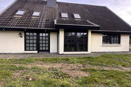 Haus Ahrensbök - 4 Zimmer, 180 m&sup2;, 429.000&euro; | Angebot:25708076