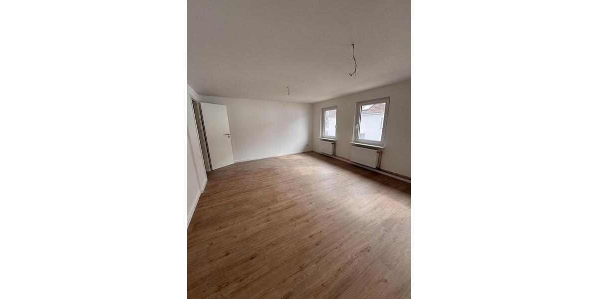 Erdgeschoßwohnung Neustadt in Holstein - 4 Zimmer, 120 m&sup2;, 1.300&euro; | Angebot:25872288