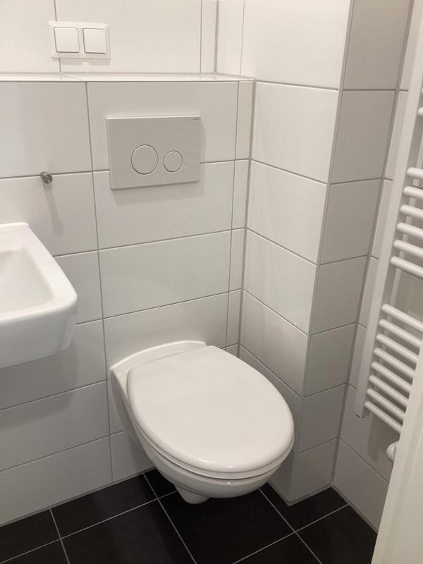 Reinkommen und Wohlfühlen: saniertes 1-Zi.-Appartment mit Balkon und Aufzug, sofort anmietbar!
