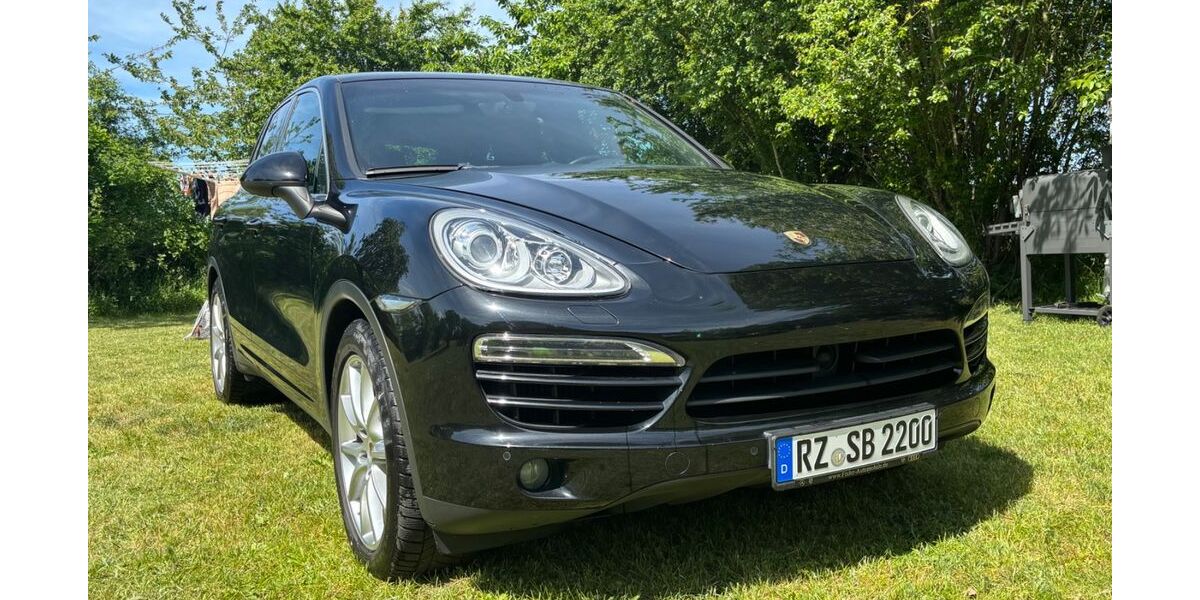 Porsche Cayenne 210.000 km 18.900 &euro; Sterley 23883