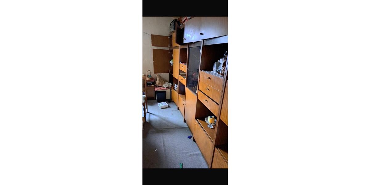 Einfamilienhaus Lübeck Sankt Lorenz Nord - 10 Zimmer, 700 m&sup2;, 180.000&euro; | Angebot:27004915