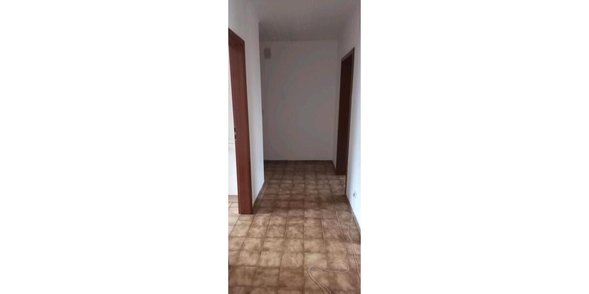 Erdgeschoßwohnung Bad Segeberg - 3 Zimmer, 80 m&sup2;, 1.100&euro; | Angebot:26222581